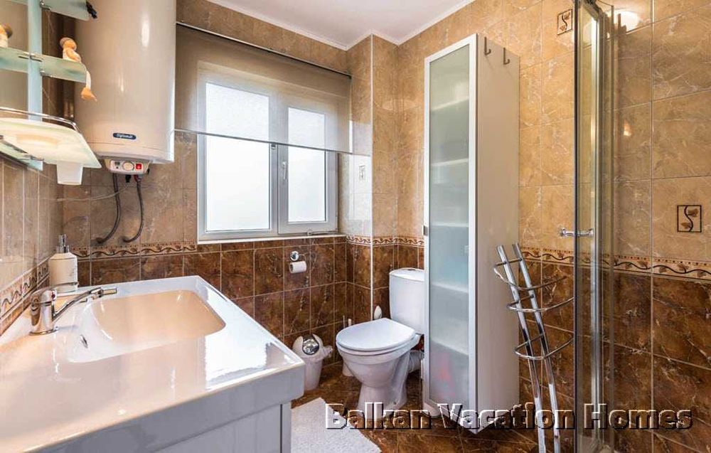 Продава се Къща в к.к. Албена - 185 кв.м за 1346 €/кв.м - Снимка #17