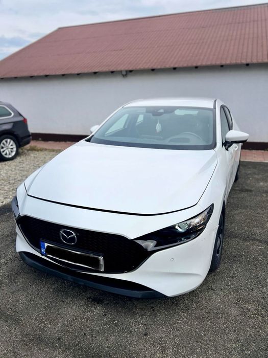 Mazda 3 hibrid 2021, avariat, AVARIATE