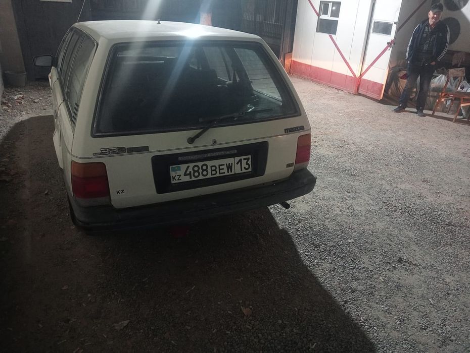Mazda 323 универсал