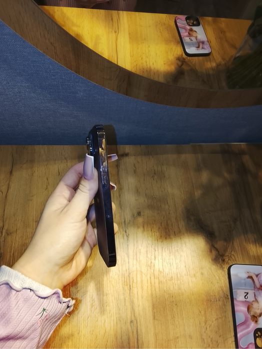 Прлдам айфон 14 про