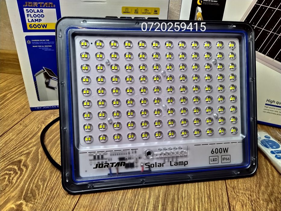 Proiector + Panou Solar Fotovoltaic Jortan 600W, Suport, Telecomanda