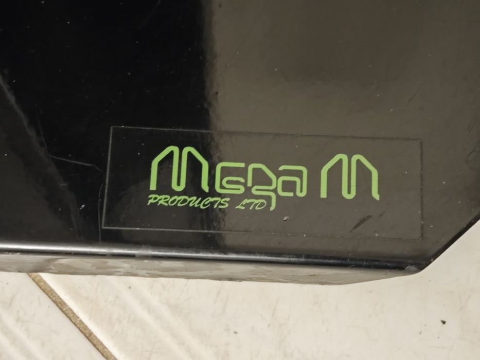 Поставки / стойки за CD дискове