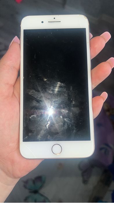 Продам Айфон 8+ 64 гб