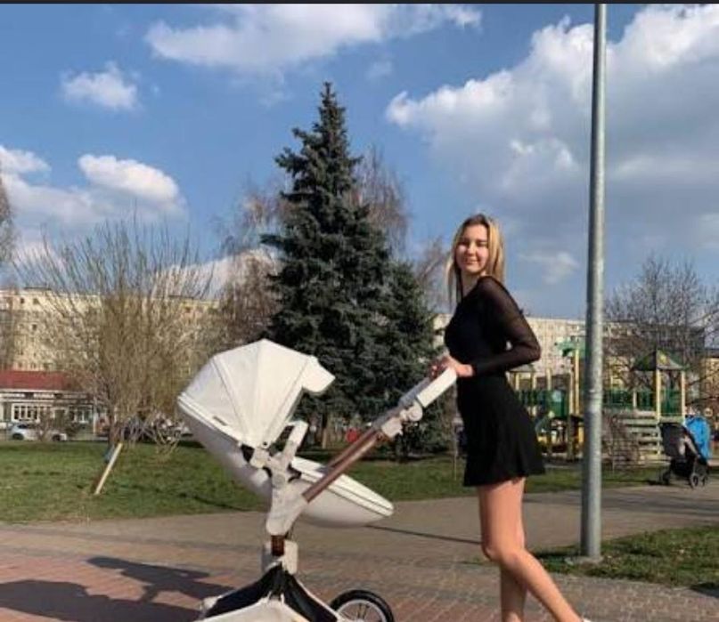 Коляска сатылады. Hot mom 380