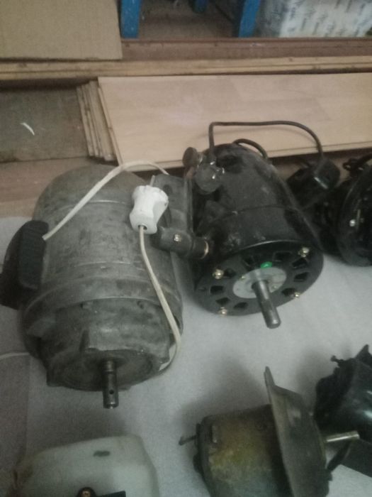 Моторы разные.продам.