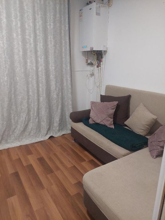 Închiriez apartament