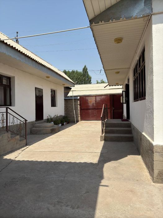 уй сотилади срочна 8сотих 8хона гараж молхона падвал бор