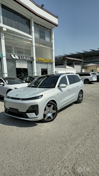 DEEPAL S09 Ultra Plus 4AWD qora oq  kumush oq  koʻk oq ranglar