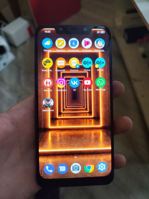 Продаю легенду — Poco F1. Аппарат для тех, кто ценит производительност