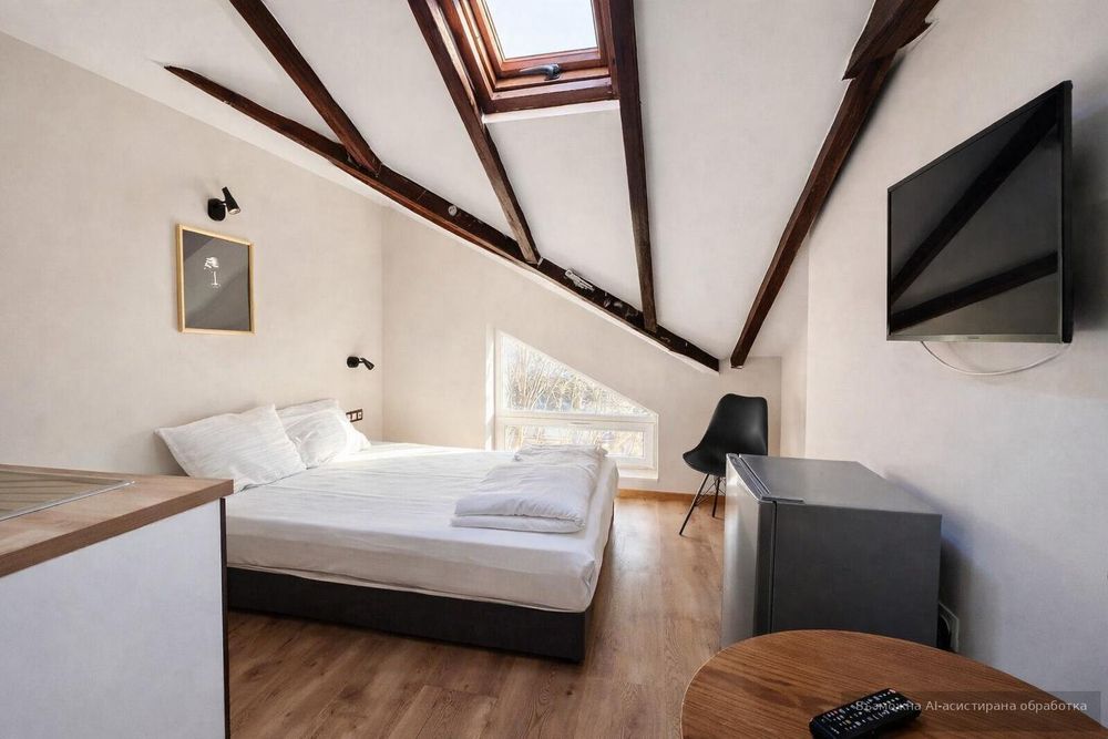 Дава се под наем Едностаен апартамент в Варна, Център - 20 кв.м за 420 € - Снимка #3
