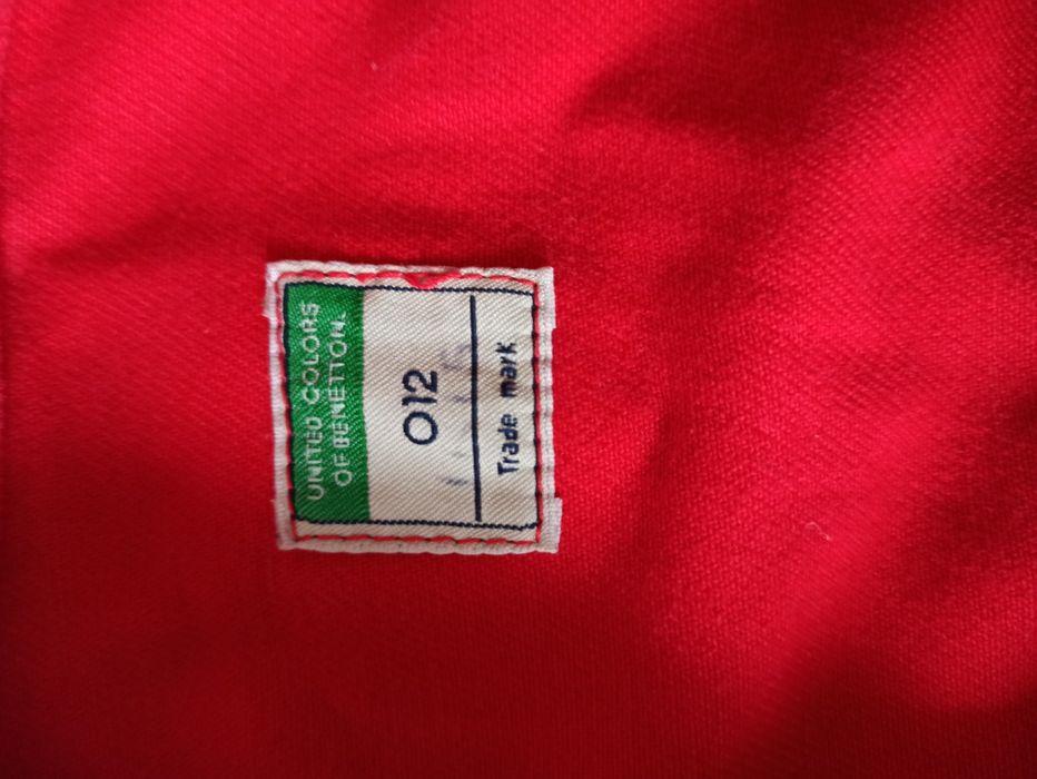 Geacă blugi ZARA; vestă roșie denim