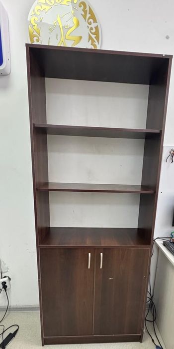 Продам офисный шкаф