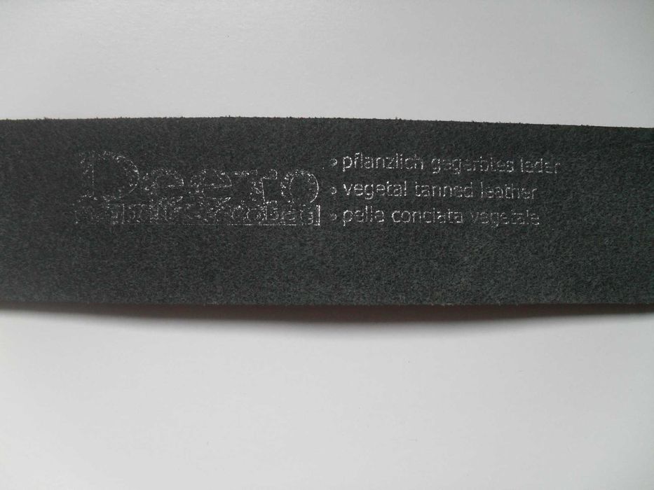 Дамски кожени колани - бял и черен - НОВ