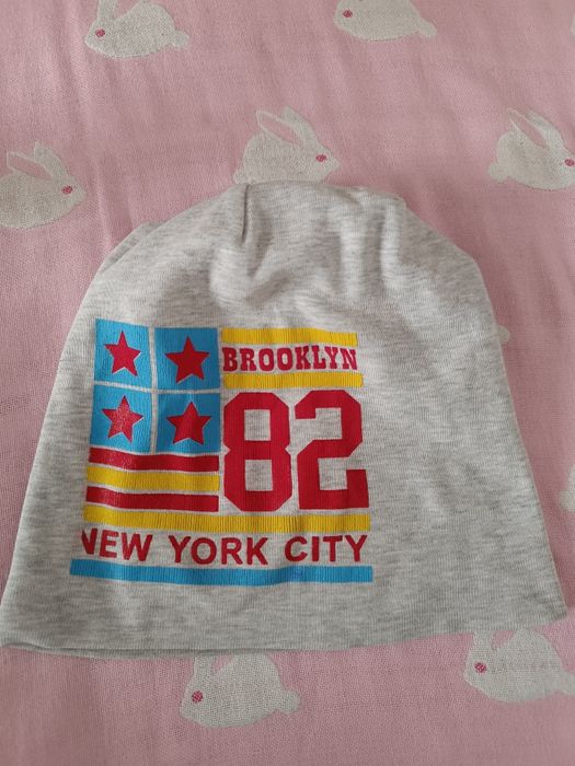 Срочно продам детские шапки