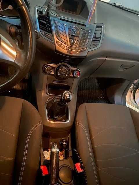Ford Fiesta 110.000 km an 2015