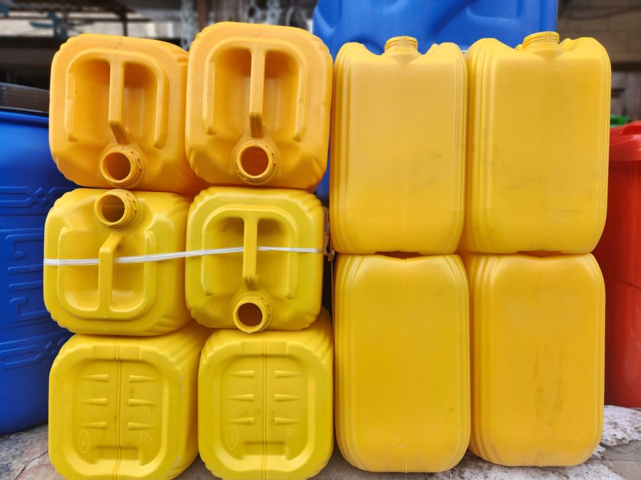 Канистра пластиковые 10л 20л бочка и ёмкость в наличии