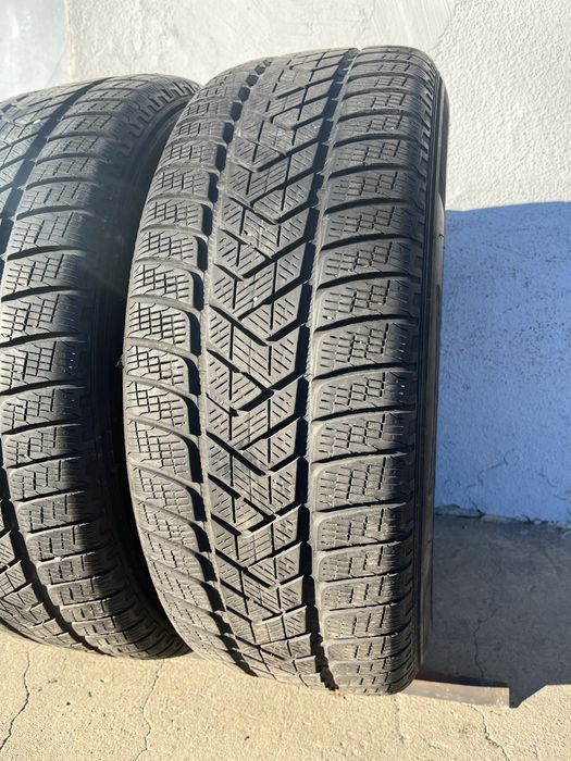 4 бр. зимни 235/60/18 Pirelli DOT 4220  5-6 mm