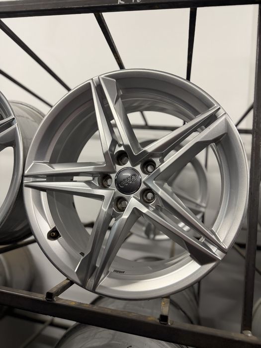 Jante Audi Originale R18, Audi A4 B9, Audi A6, stare impecabila!