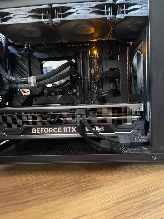 Мощен компютър/ I9 13900K/Водно/64GB/RTX 4090 24GB/2TB SSD