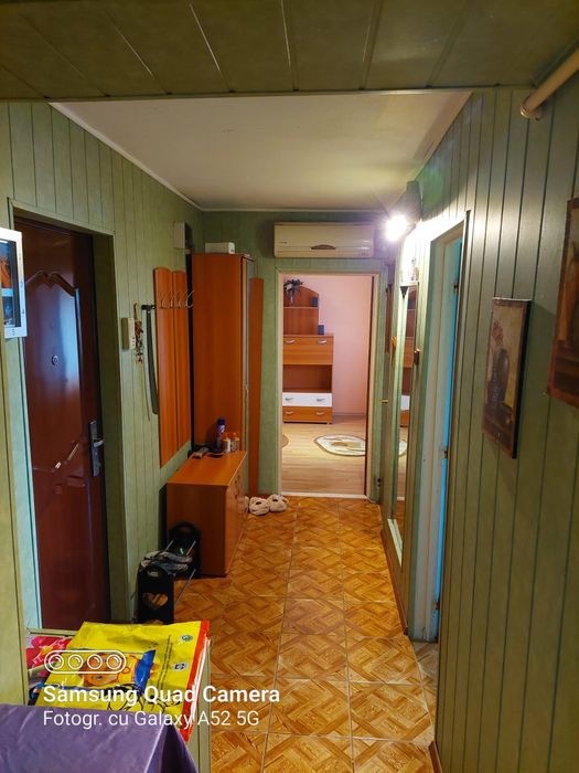 Vand /schimb Apartament 2 camere zona MB  et 4 /4   cu îmbunătățiri  sau zchimb cu 3 camere zona MB plus diferența