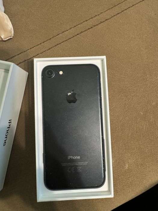 Iphone 7 32gb jet black