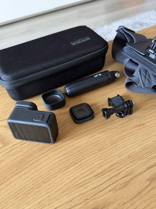 GoPro HERO 9 Black 5K + Max Lens Mod, ham piept și accesorii GoPro