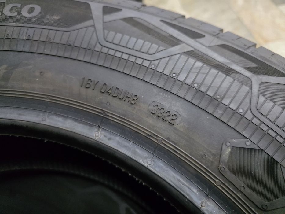 Нови летни гуми за Бус 205 75 16 С - Continental