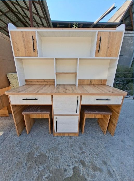 Spalni stenka parta krovat kuxiniy