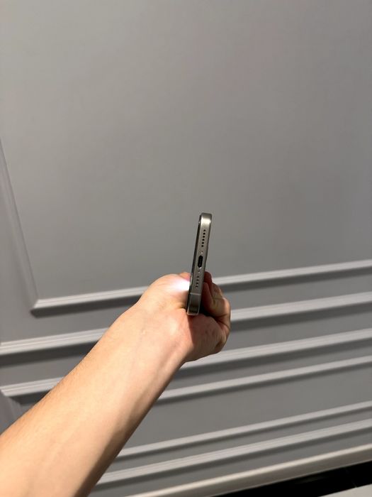 Iphone 15 Pro Max srocno sotiladi