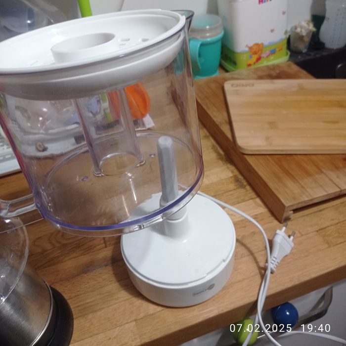 Цитрус преса swich on