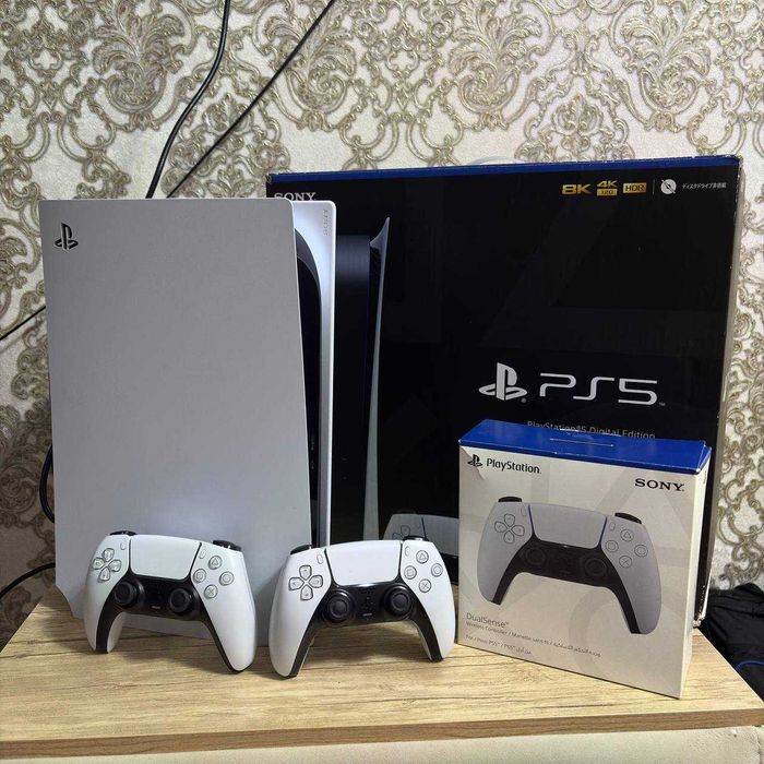 PlayStation 5 + 2джойстика и чемодан