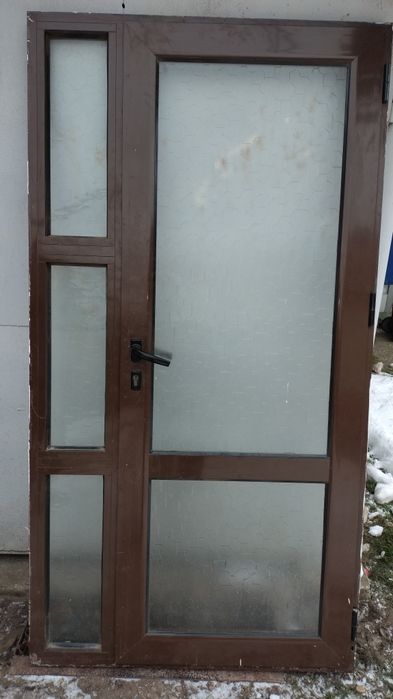 Ușa termopan stare buna