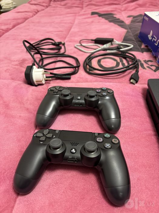 Play station 4 (1 terabayt)