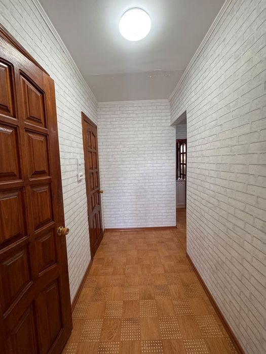 Продаётся 2 комн в 6 мкрне
