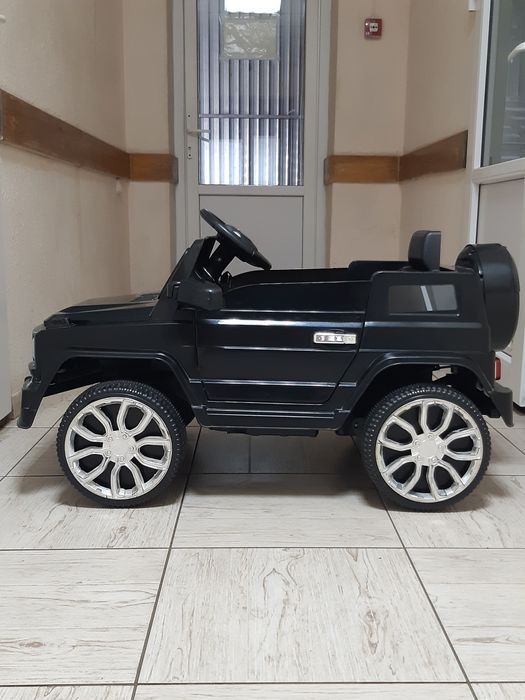 Детская машина электромобиль