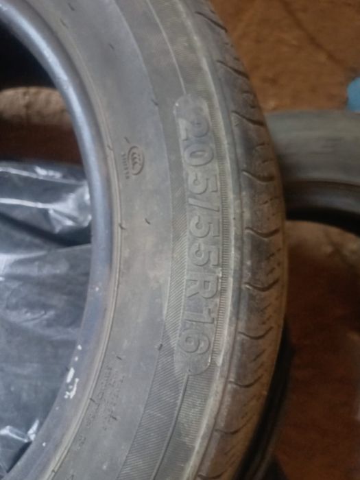 Продам две резины