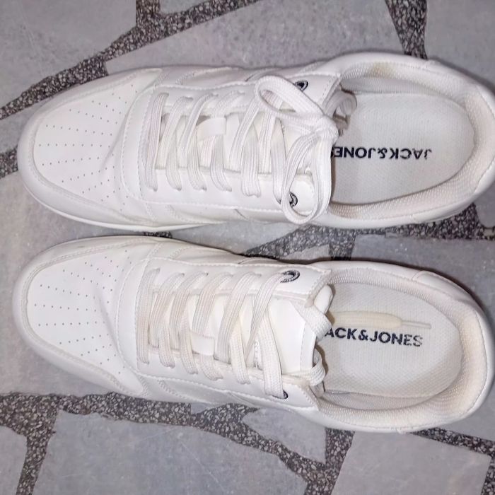 Маратонки 46номер