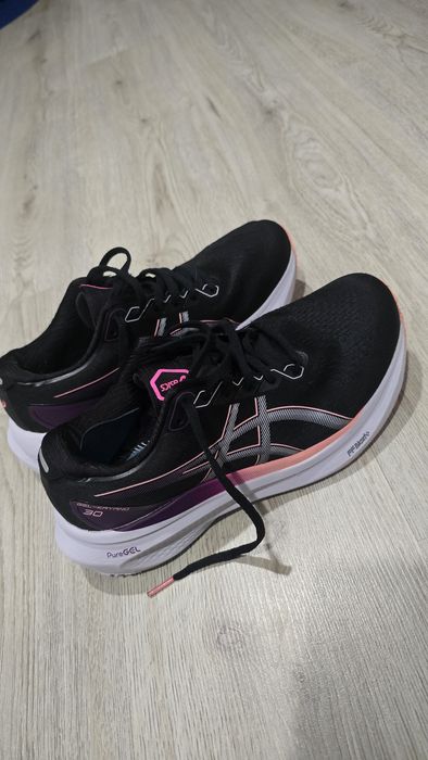 Дамски маратонки ASICS GEL-KAYANO 30