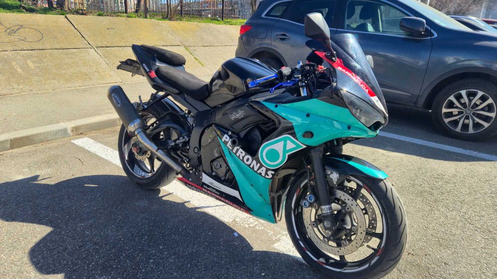 Yamaha YZF R6 RJ09 2004