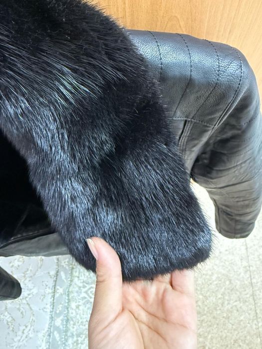 Продам кожаную куртку