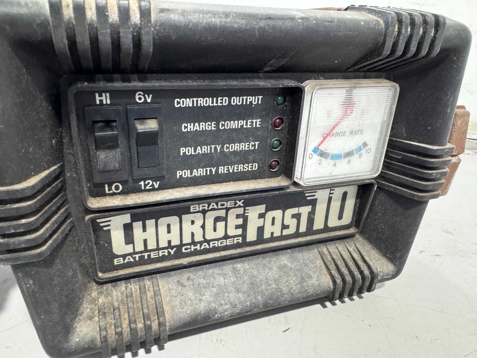 Зарядно за акумулатор - 6-12V / 10Amp / 125 W