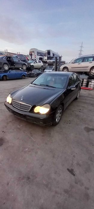 Mercedes C W203 Dezmembrez/Dezmembram