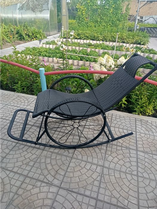 Кресло качалка новое