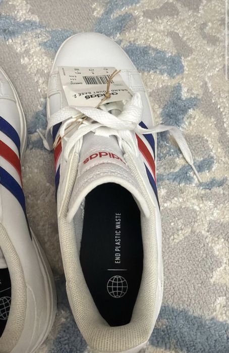 Кроссовки Adidas