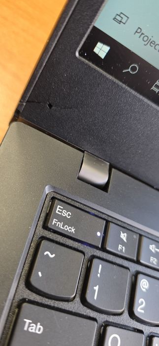 Vând laptop Lenovo ThinkPad L14 Gen 1,i7-10510U 8 GB RAM 256 Memo