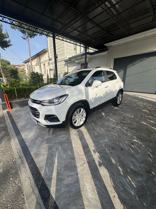 Tracker 1 premer avtomat