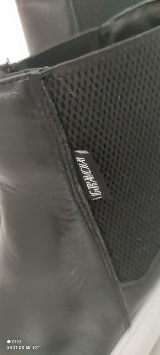 Дамски черни кецове