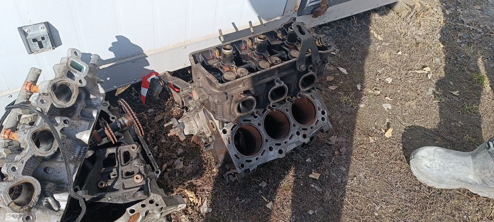 Запчасти на двиг. Гранд Витара