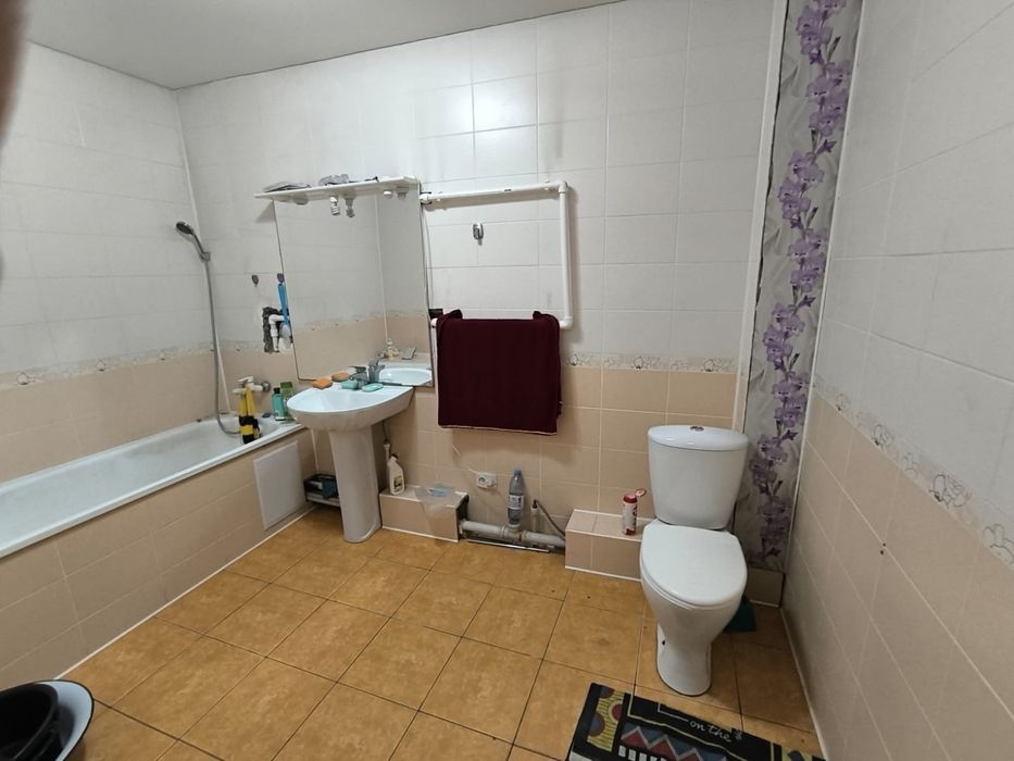 Продам 1 комнатную квартиру район СКГУ