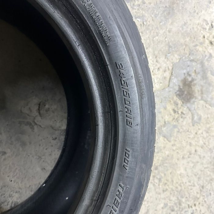 Продаю шины 18 размер.